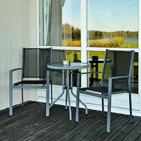 6 Person In Ansager-by Traum * Ansager