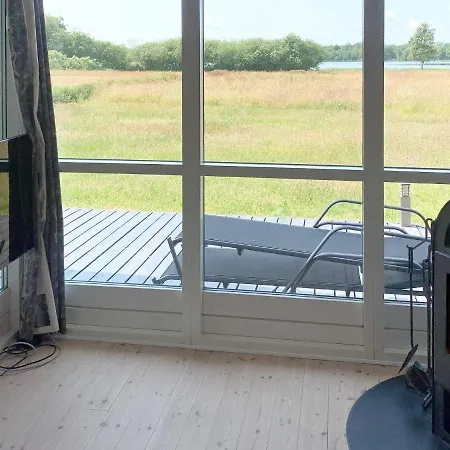 6 Person In Ansager-by Traum Nyaraló *